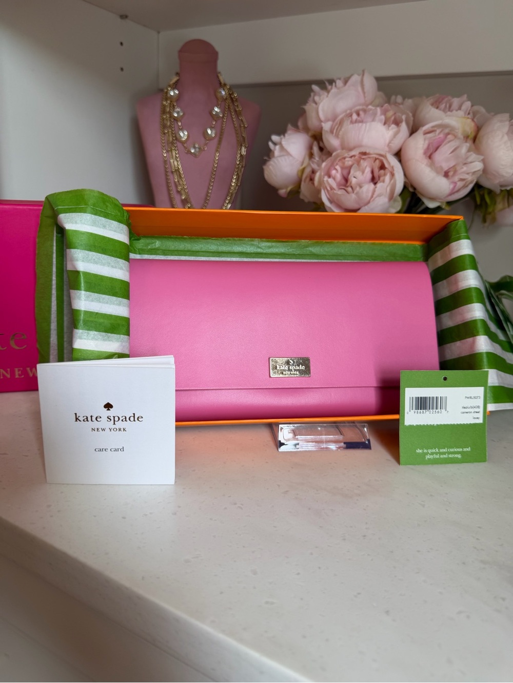 kate spade gift boxed like new Cameron St Lacey Pink Leather Continental Wallet - Picture 2 of 14